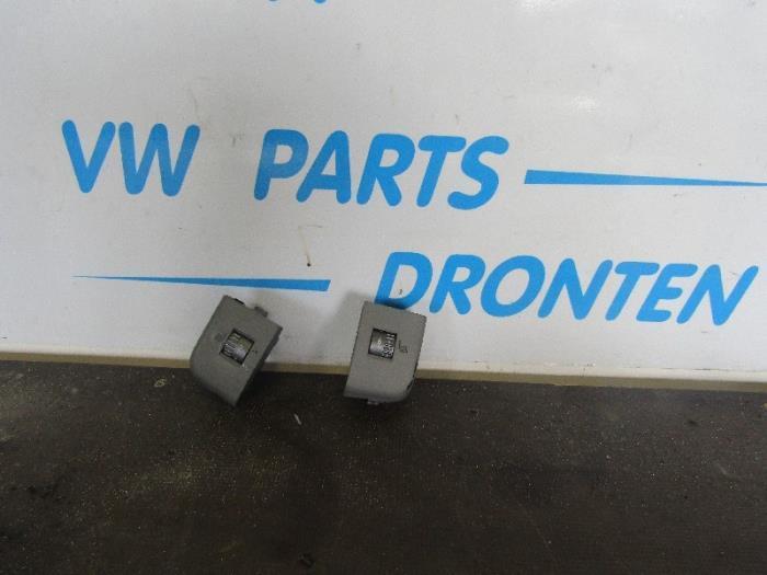 Schakelaar van een Volkswagen Phaeton, Auto-onderdelen, Dashboard en Schakelaars, Volkswagen, Gebruikt, 3 maanden garantie, Ophalen of Verzenden