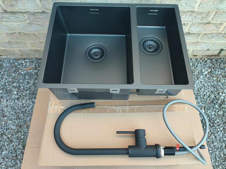 Évier 1 1/2 avec robinet extractible correspondant Nouveau, Maison & Meubles, Cuisine | Éléments de cuisine, Neuf, Noir, Enlèvement ou Envoi
