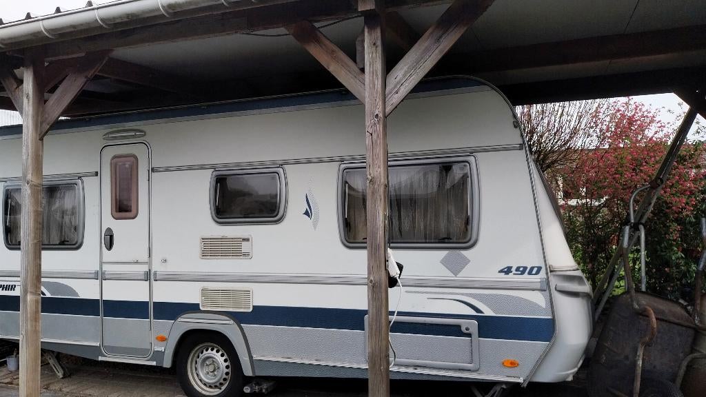 Caravan Fendt Safir 490, Caravans en Kamperen, Caravans, Particulier, tot en met 4, 1000 - 1250 kg, Rondzit, Fendt, Omvormbare zithoek