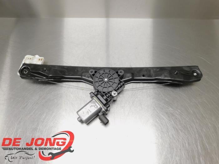 Mécanique vitre 4portes avant droite d'un Fiat Panda, Autos : Pièces & Accessoires, Vitres & Accessoires, Fiat, Utilisé, 3 mois de garantie