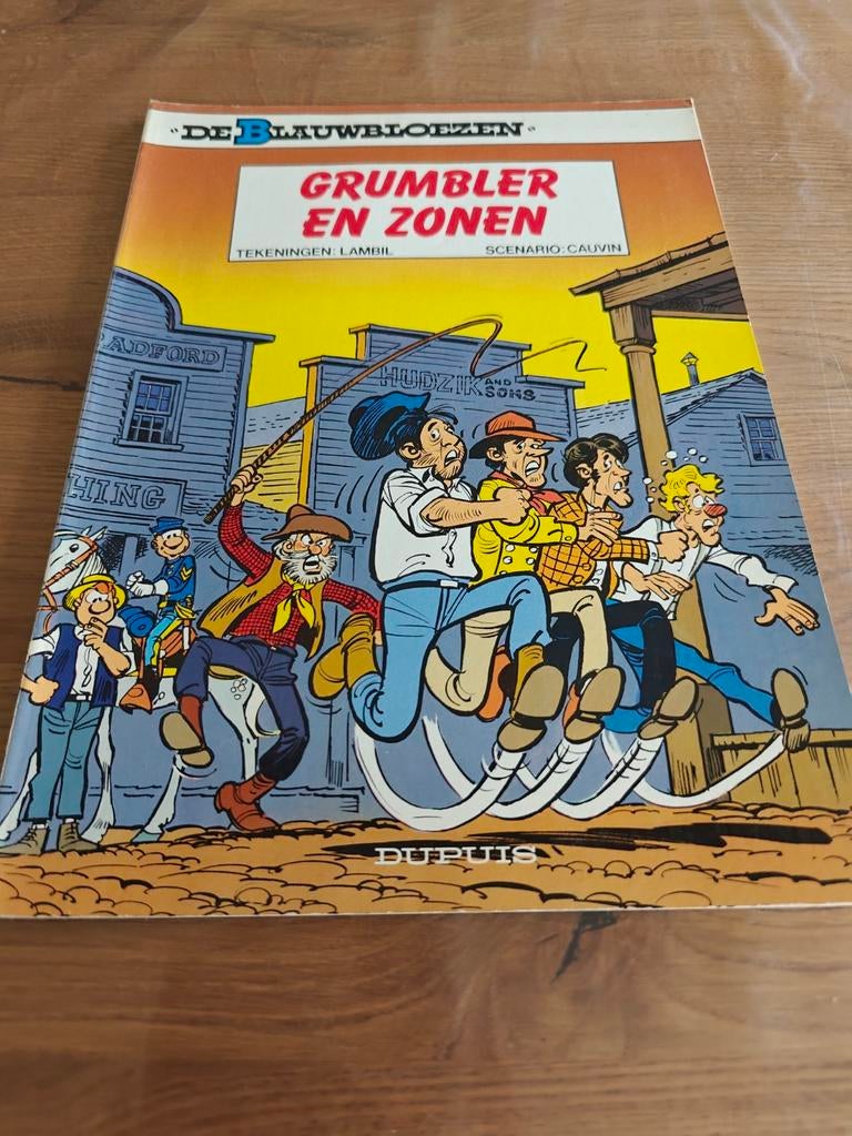 De blauwbloezen grumbler en zonen, Ophalen