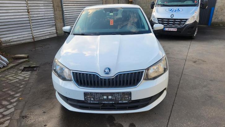 Skoda Fabia❤️ Euro6❤️ 2015 220.000km Motor DEFECT
‼️
Euro6, Auto's, Skoda, Particulier, Fabia, ABS, Airbags, Airconditioning, Bluetooth