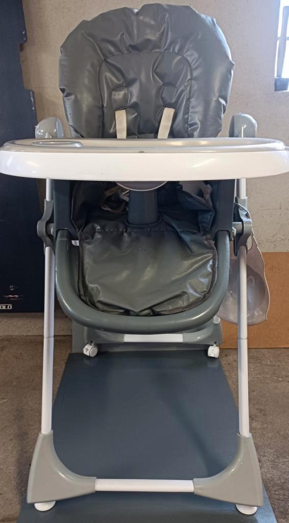 Chaise haute bébé, Enfants & Bébés, Chaises pour enfants, Enlèvement