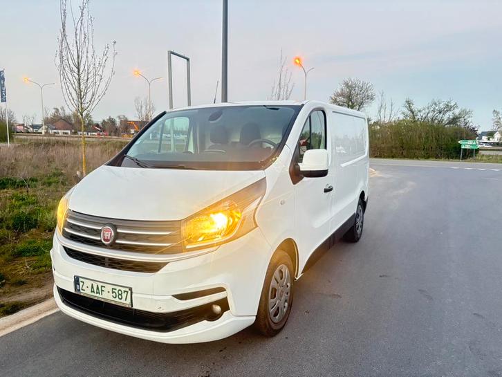 Fiat talento 1.6 dci 2019 160.000km, Autos, Fiat, Entreprise, Talento, Diesel, Euro 6, 4 portes, Boîte manuelle, Enlèvement