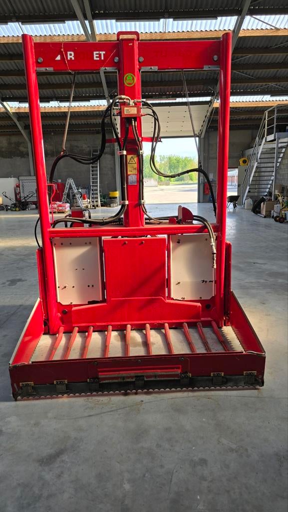 Trioliet TU 180 XL (Turbobuster) kuilvoersnijder U snijder., Doe-het-zelf en Bouw, Gereedschap | Overige machines, Ophalen