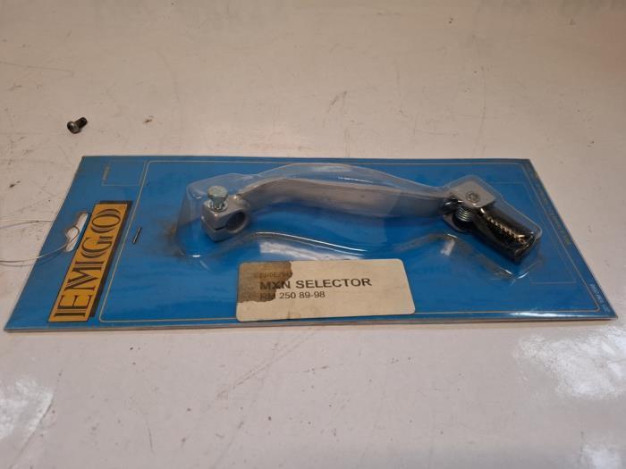 Bielle commutation d'un Suzuki RM 250, Autos : Pièces & Accessoires, Freins & Transmission, Neuf, Enlèvement ou Envoi