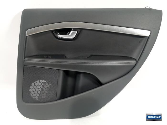 Portierbekleding 4Deurs rechts-achter van een Volvo V70, Gebruikt, -, -, Ophalen of Verzenden