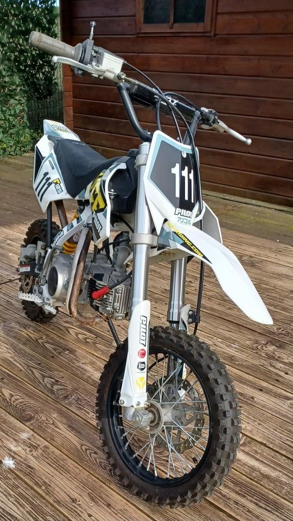 YCF 125-motorfiets, Fietsen en Brommers