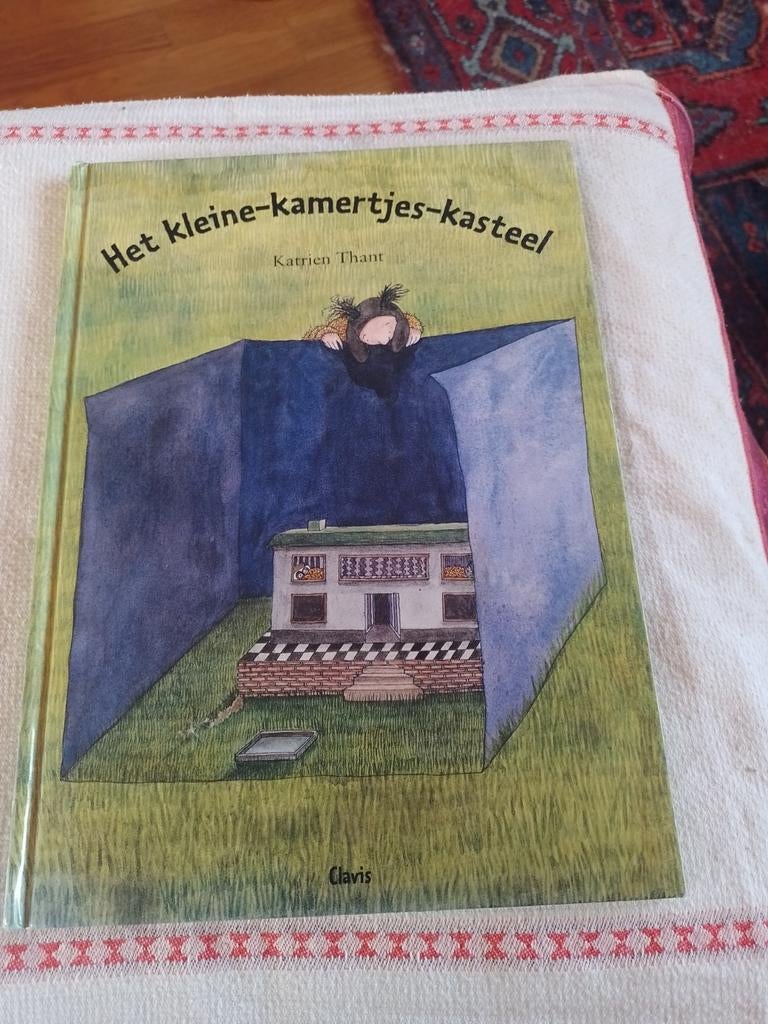 K. Thant - Het kleine-kamertjes-kasteel, Boeken, Prentenboeken en Plaatjesalbums, Ophalen of Verzenden, Gelezen, K. Thant
