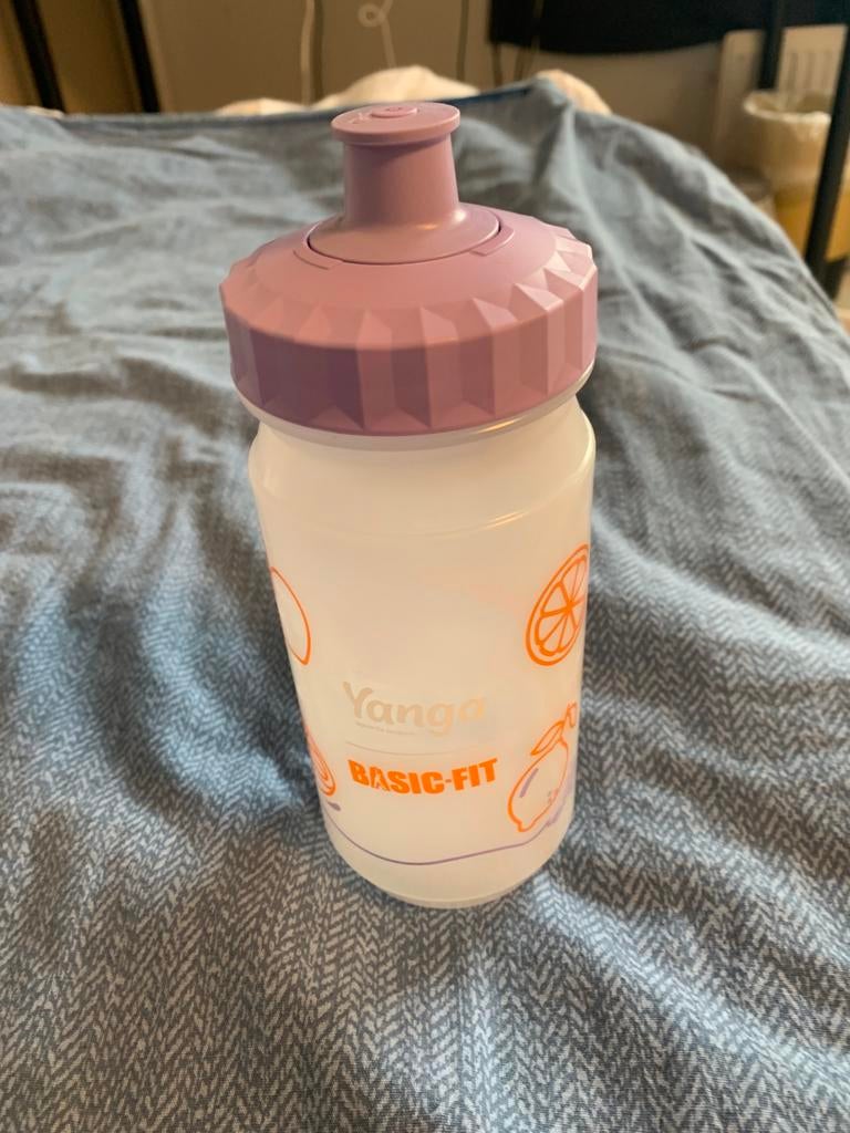 Bouteille a l eau yanga basic - fit, Sports & Fitness, Enlèvement, Comme neuf
