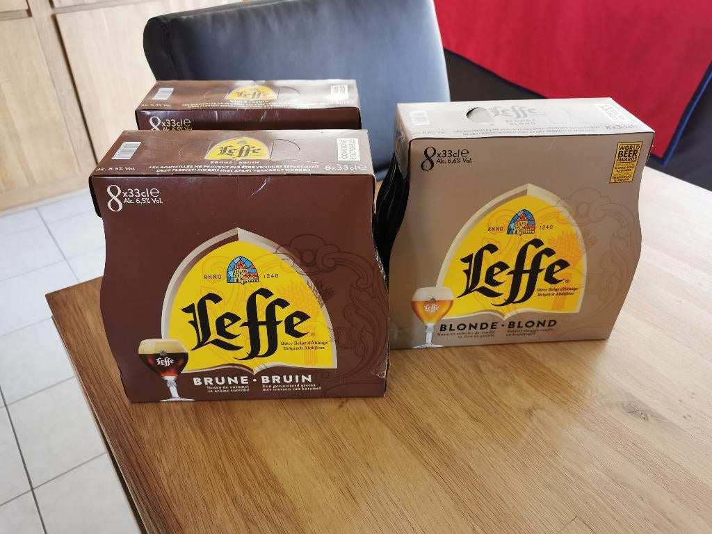 16 flesjes Leffe bruin + 8 flesjes Leffe blond, Ophalen