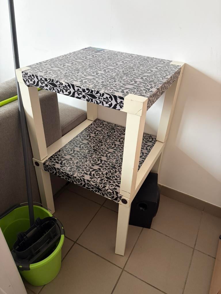 2 tafeltjes, Ophalen, Zo goed als nieuw