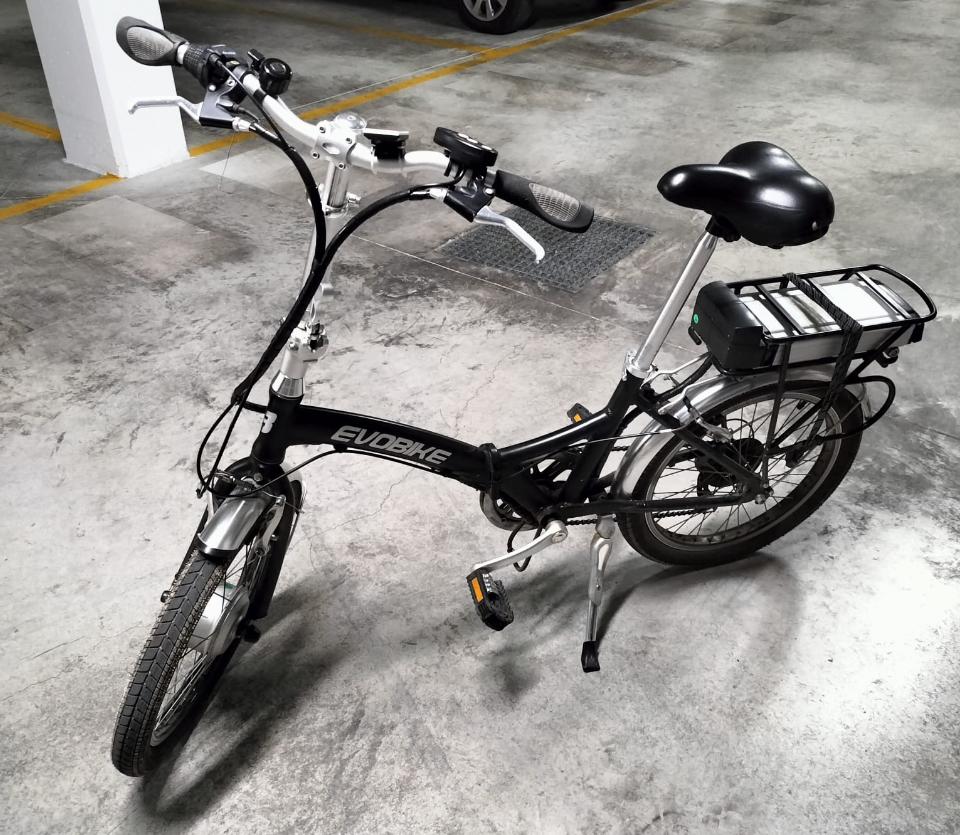 Bicicleta eléctrica plegable E-VOBIKE en muy buen estado., Ophalen