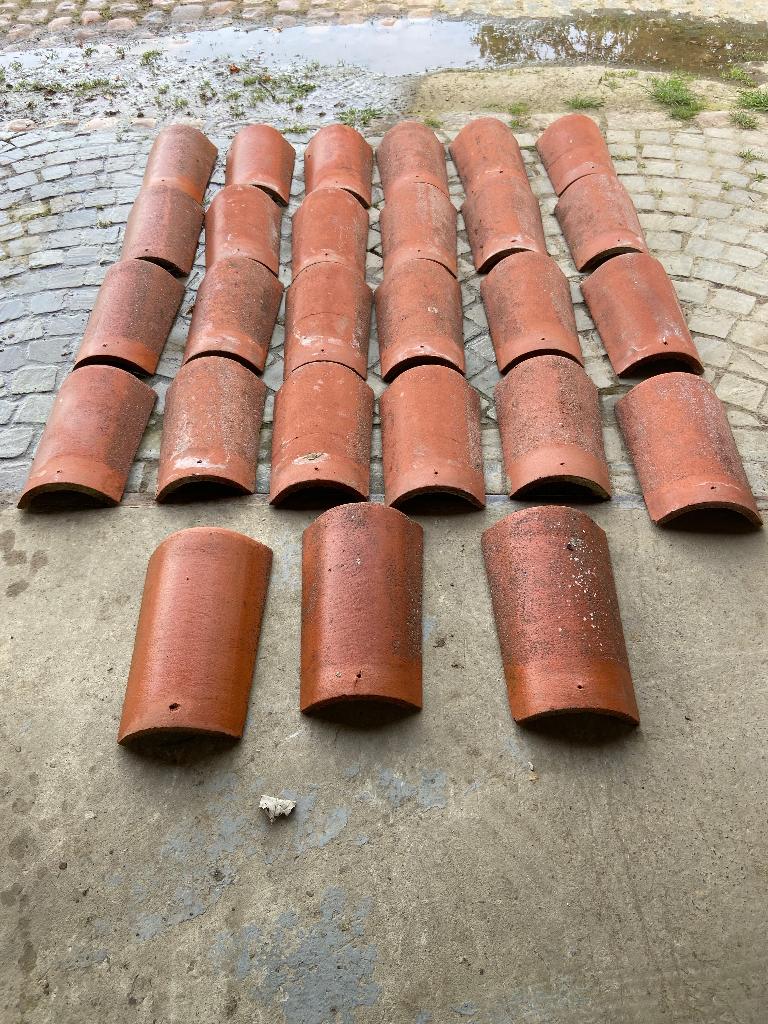 Faîtières, Tuiles, Autres couleurs, Enlèvement, Utilisé