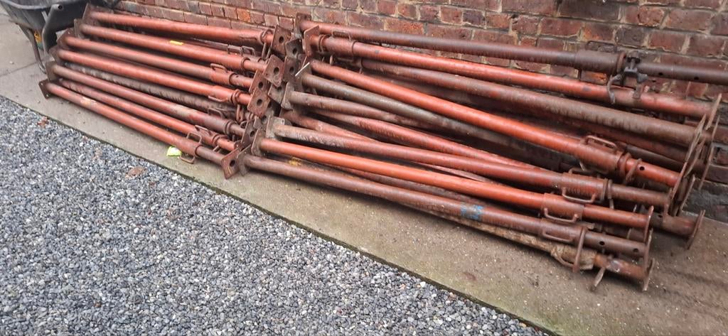 40  etançons  230 400cm 300eur voir description, Bricolage & Construction, Enlèvement