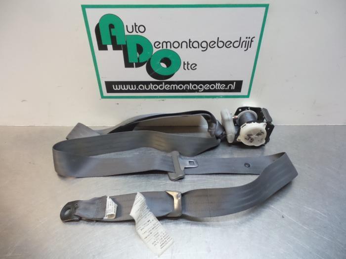 Ceinture de sécurité arrière gauche d'un Mitsubishi Space, Autos : Pièces & Accessoires, Habitacle & Garnissage, Mitsubishi, Utilisé