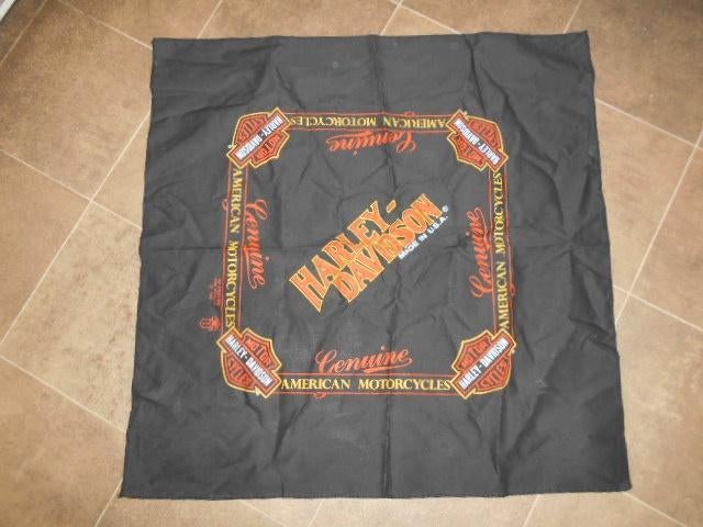 Toutes sortes de foulards et bonnets/2 pour 5€., Vêtements | Hommes, Bonnets, Écharpes & Gants, Enlèvement ou Envoi, Comme neuf