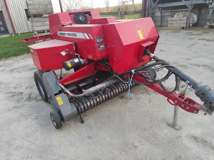 Presse petits ballots MF1840, Articles professionnels, Agriculture | Outils, Cultures, Agricole, Enlèvement