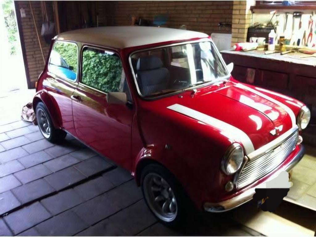 Mini 1000 a vendre, Autos, Rouge, Achat, Boîte manuelle, Noir