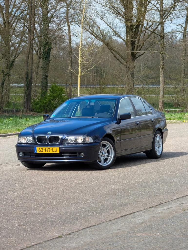 BMW E39 5 Serie 520i 170hp 2001, Autos, Cuir, 4 portes, Boîte manuelle, 6 cylindres