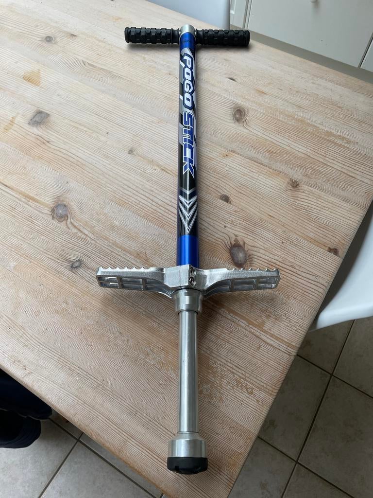 Pogi stick 70kg, Ophalen, Zo goed als nieuw