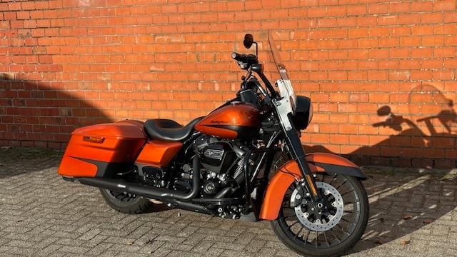 Harley-Davidson Road King Special 2019 – Custom Orange/Black, Motoren, Motoren | Harley-Davidson, Particulier, Toermotor, meer dan 35 kW