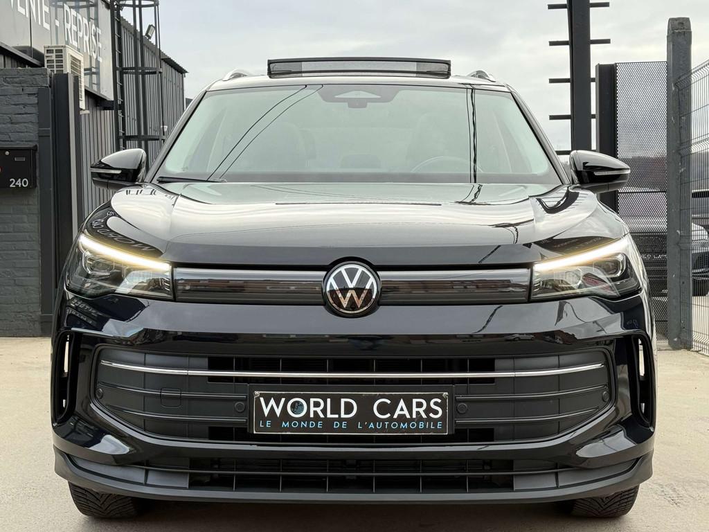 Volkswagen Tiguan 2.0TDI 150CV DSG TOIT PANO DISTRO PARK ASS, 4 cilinders, Zwart, USB, Bedrijf