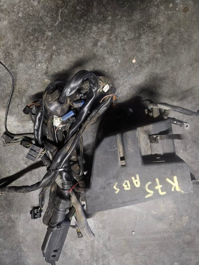 faisceau de câbles BMW K75, Enlèvement