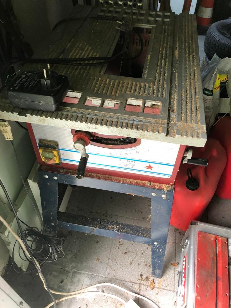 Scie circulaire sur table, Enlèvement, Utilisé