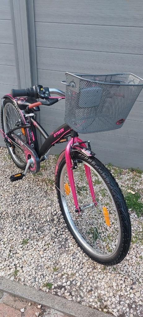 Vélo fille 24pouces de 9ans à 12ans et 1m25 à 1m40 environs, Fietsen en Brommers, Fietsen | Meisjes, Versnellingen, Ophalen