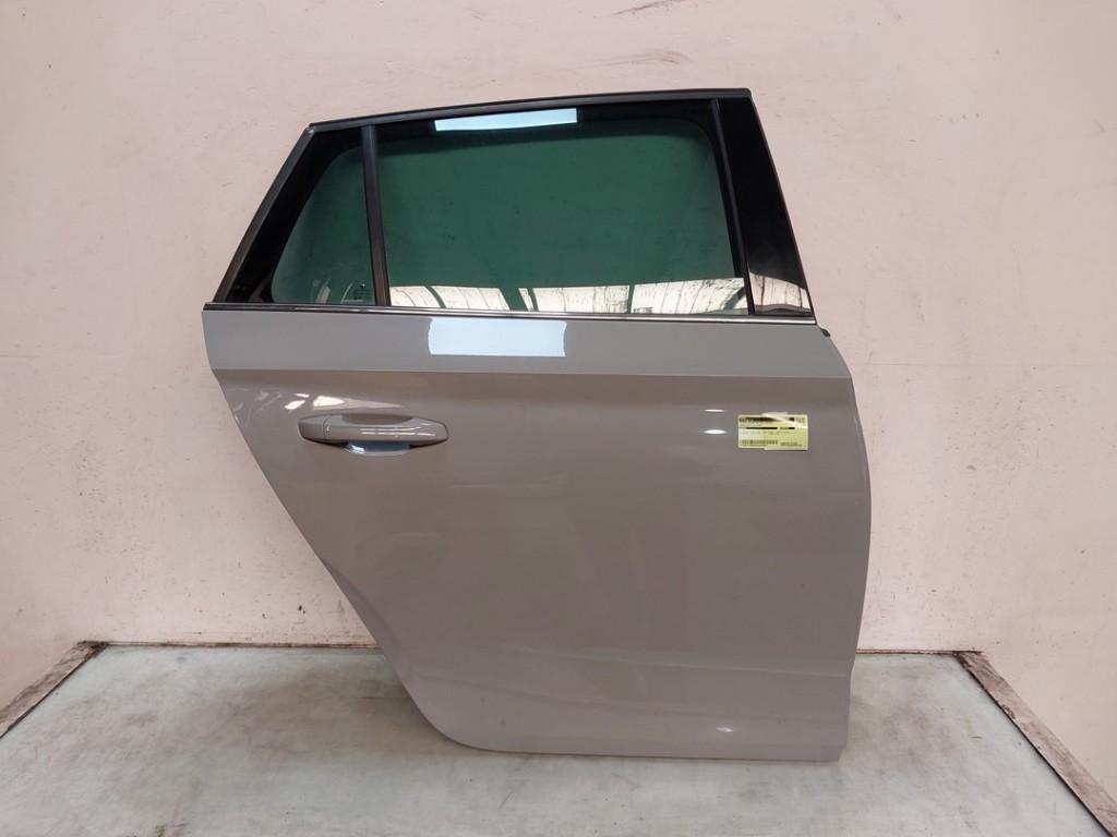 PORTIER RECHTS ACHTER Skoda Scala (01-2019/-) (|657833052A|), Dhr. J. Ham, Gebruikt, Deur, Administratie@autoham.nl