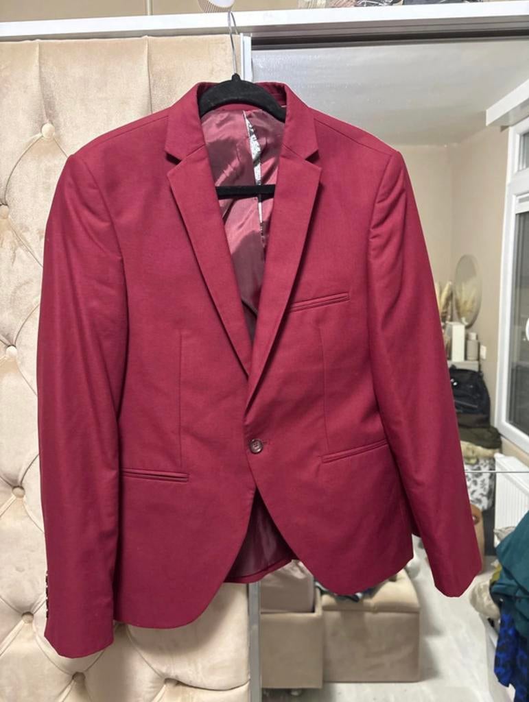 Costume rouge vin à vendre, Enlèvement, Porté, Taille 48/50 (M), Autres couleurs