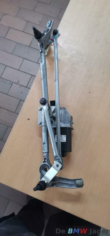 Ruitenwissermechanisme BMW 3-serie E90 E91 E92 7161711, Gebruikt, Ophalen of Verzenden, BMW, BMW