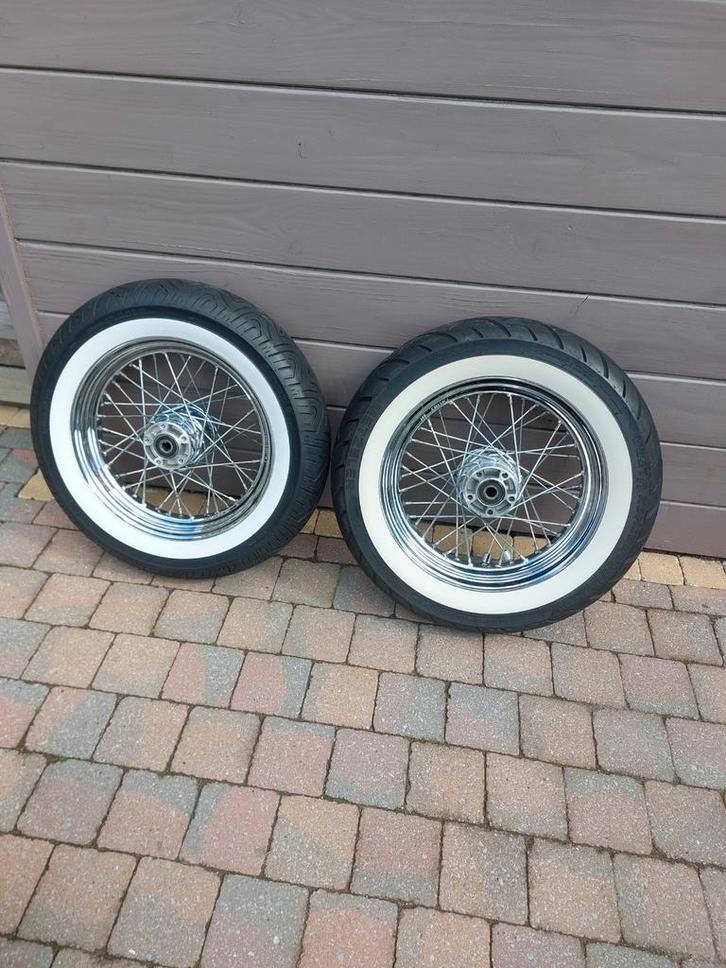 Harley-Davidson setje velgen banden Whitewall softail koopje, Motoren, Onderdelen | Harley-Davidson, Nieuw, Ophalen