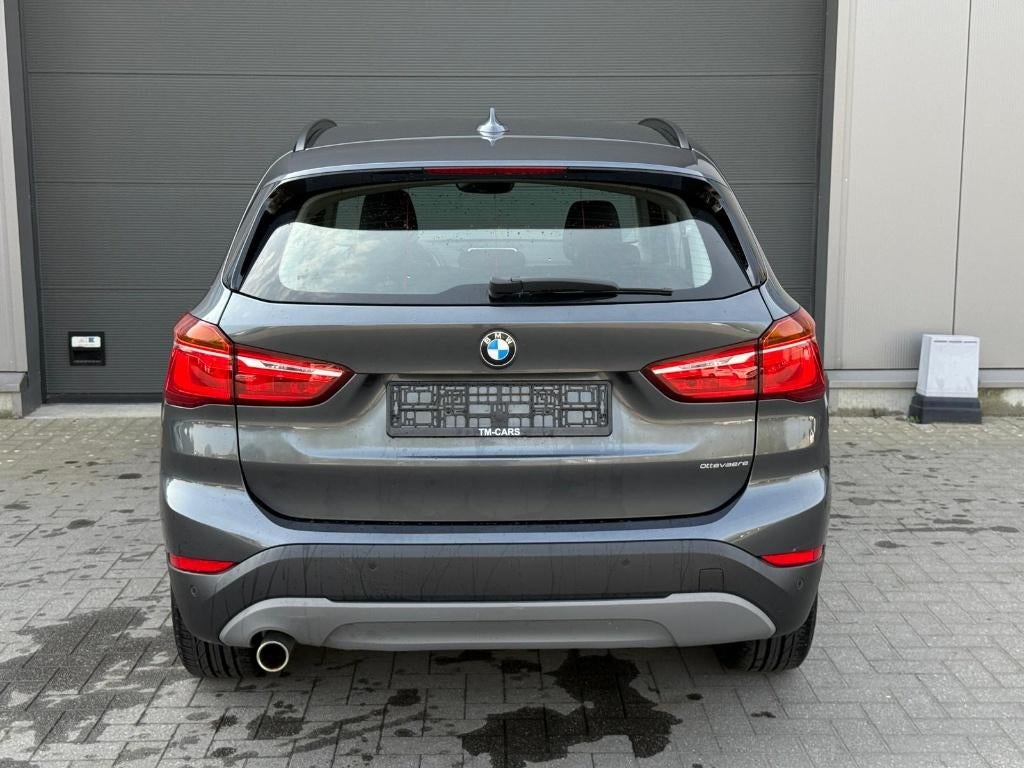 BMW X1 benzine navigatie, Auto's, Stof, Bedrijf, 5 deurs, 3 cilinders