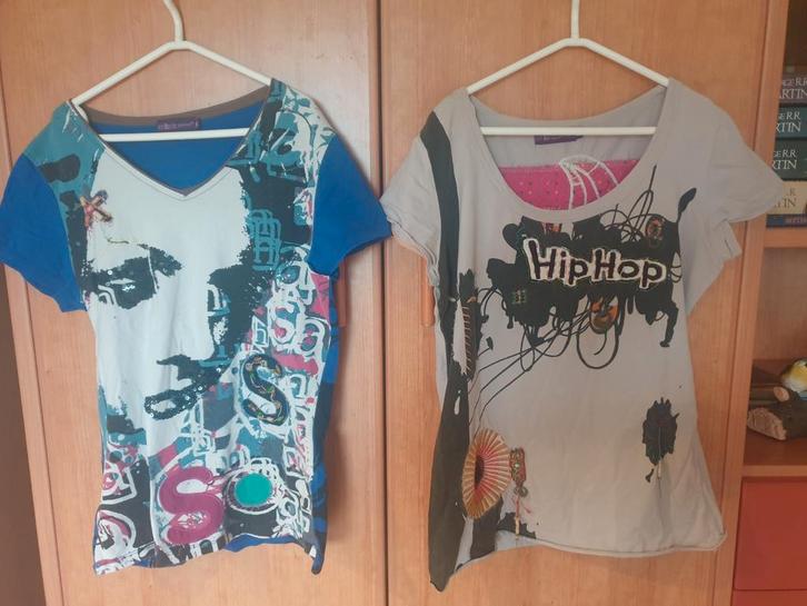Italiaanse design t-shirts (maat medium)

5 euro per stuk, Kleding | Dames, T-shirts, Ophalen of Verzenden