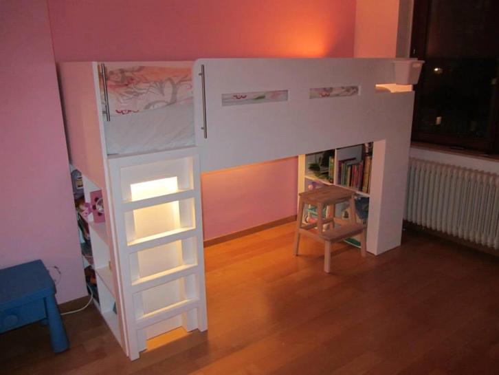 Bed met opbergvakken, Huis en Inrichting, Slaapkamer | Bedden, Gebruikt, Eenpersoons, 90 cm, 200 cm, Hout, Wit, Ophalen