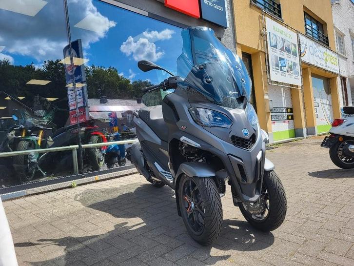 Piaggio MP3 530 exclusif, Motos, Motos | Piaggio, Entreprise, Scooter, 12 à 35 kW, 1 cylindre, Permis Moto A1 minimum, ABS, Régulateur de vitesse
