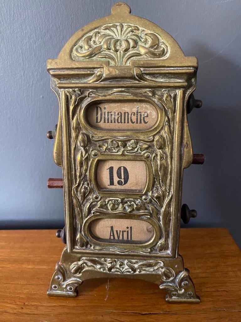 Tres ancien calendrier, Enlèvement, Cuivre