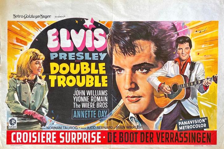 Belgische poster van „Double Trouble” met Elvis Presley., Verzamelen, Posters, Gebruikt, Film en Tv, A1 t/m A3, Rechthoekig Liggend