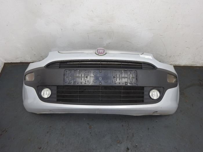 Pare-chocs avant d'un Fiat Punto Evo (760A), Autos : Pièces & Accessoires, -, 3 mois de garantie, Utilisé, Fiat