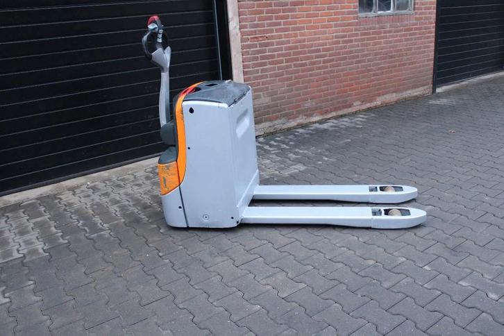 Still exu18 palletwagen elektrische bj 2019, Articles professionnels, Machines & Construction | Chariots élévateurs & Transport interne