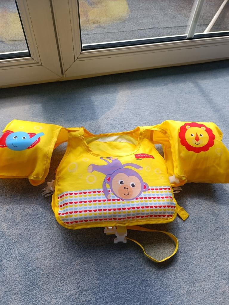 Zwemvest met bandjes, Ophalen