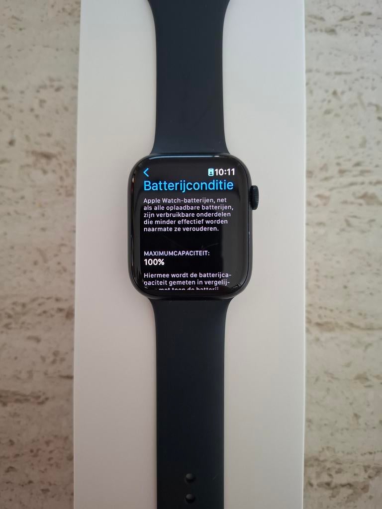 Apple Watch 8 - Batterijconditie 100%, Handtassen en Accessoires, Smartwatches, Ophalen