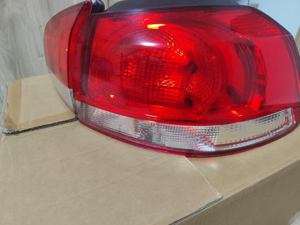 Feu arrière golf 6 côté droit complet., Enlèvement ou Envoi, Utilisé