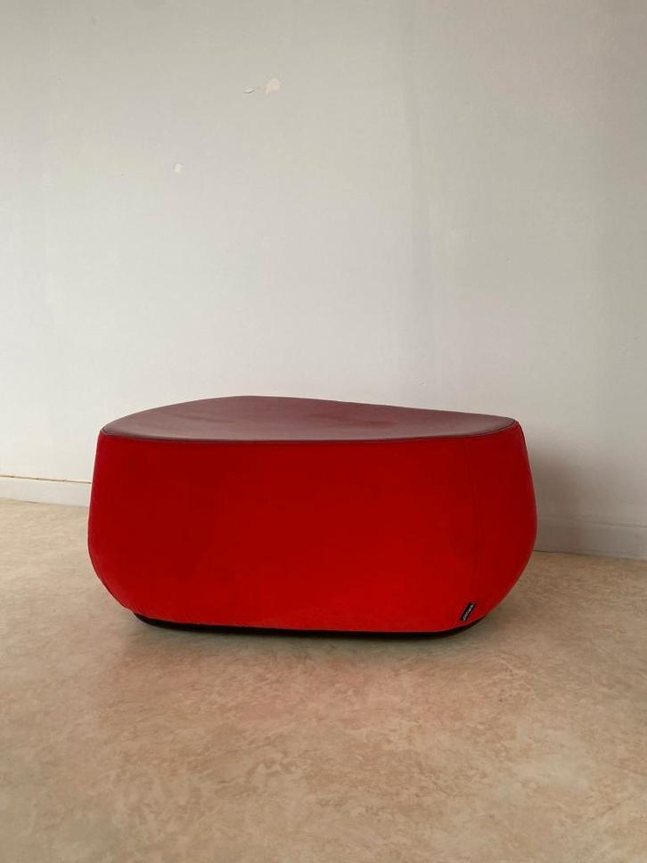 Moroso Fjord poef, Huis en Inrichting, Zetels | Voetbanken en poefs, Gebruikt, 50 tot 75 cm, 50 tot 75 cm, Overige vormen, Leer