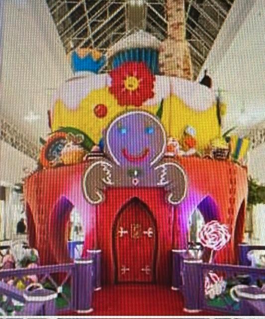 decor cup cake 7,5m diameter x 9m hoog à la tomorrowland, Diversen, Pasen, Ophalen