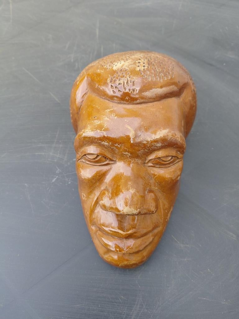 Hoofd Congo, Ophalen