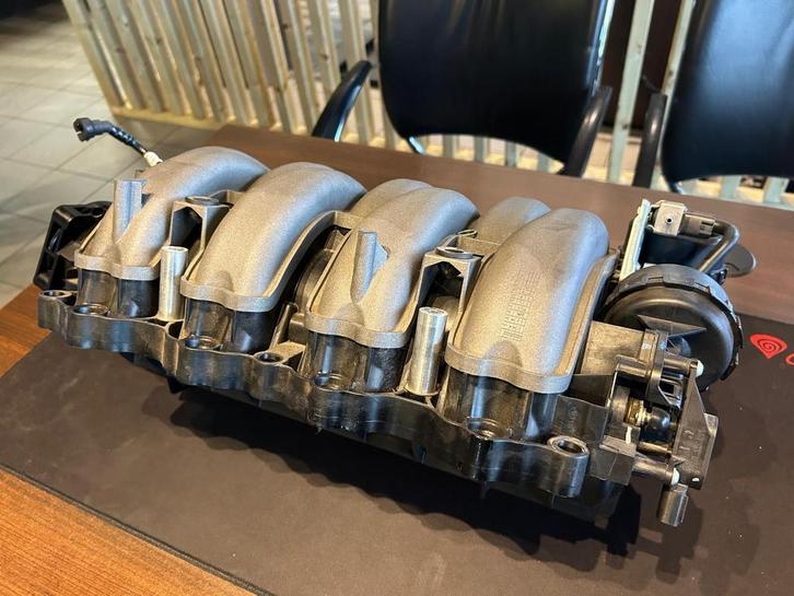 Mustang Inlaatspruitstuk 2017 5.0-V8, Autos : Pièces & Accessoires, Moteurs & Accessoires, Utilisé, Enlèvement ou Envoi