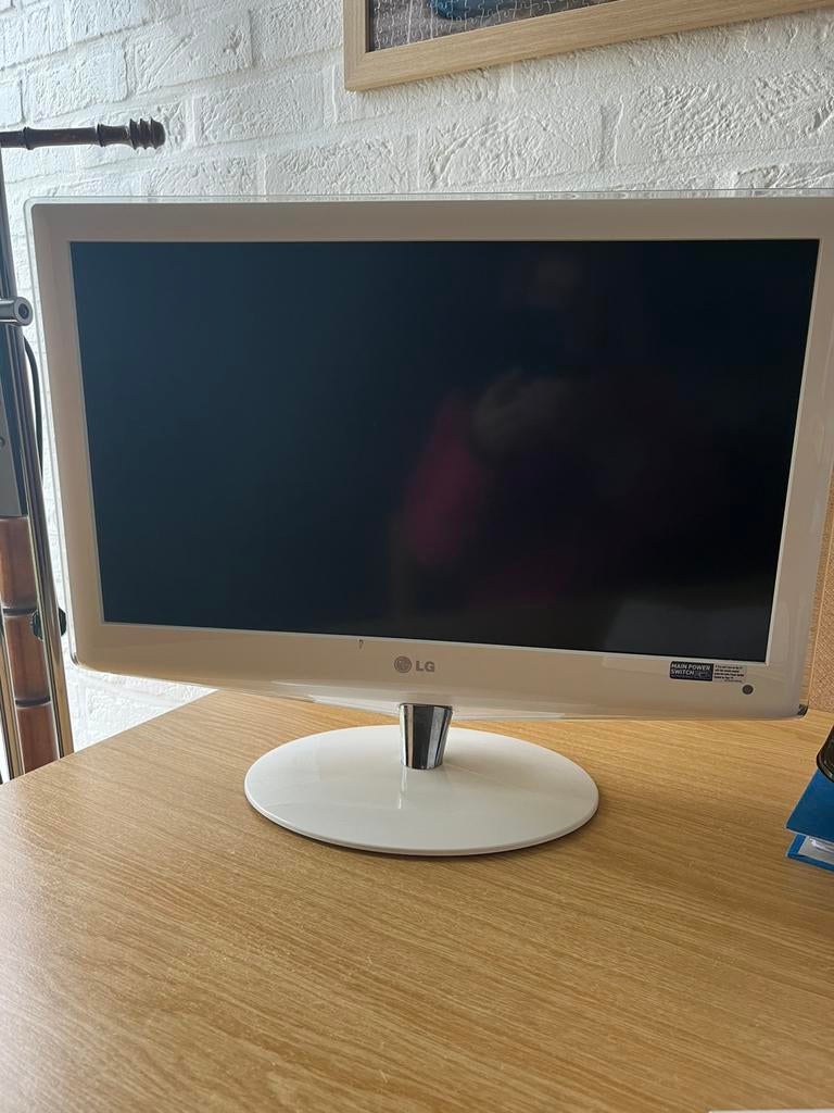 LG scherm - type LCD tv 22LU4000, Enlèvement, Utilisé